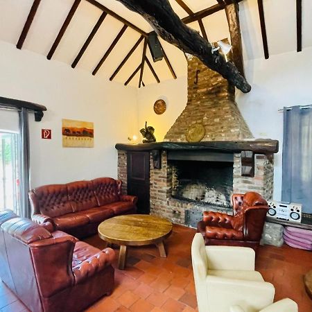 Magnificent Farmhouse In Sint Joost ภายนอก รูปภาพ