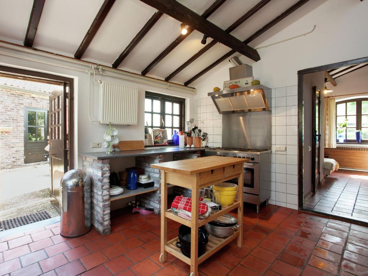 Magnificent Farmhouse In Sint Joost ภายนอก รูปภาพ